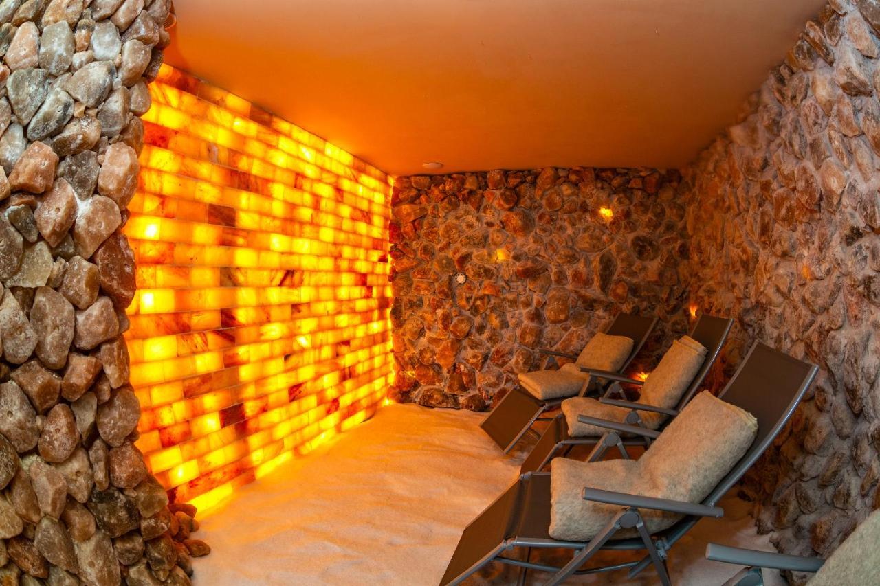 ホテル Kowalowe Skaly Spa&More イェレニャ・グーラ エクステリア 写真